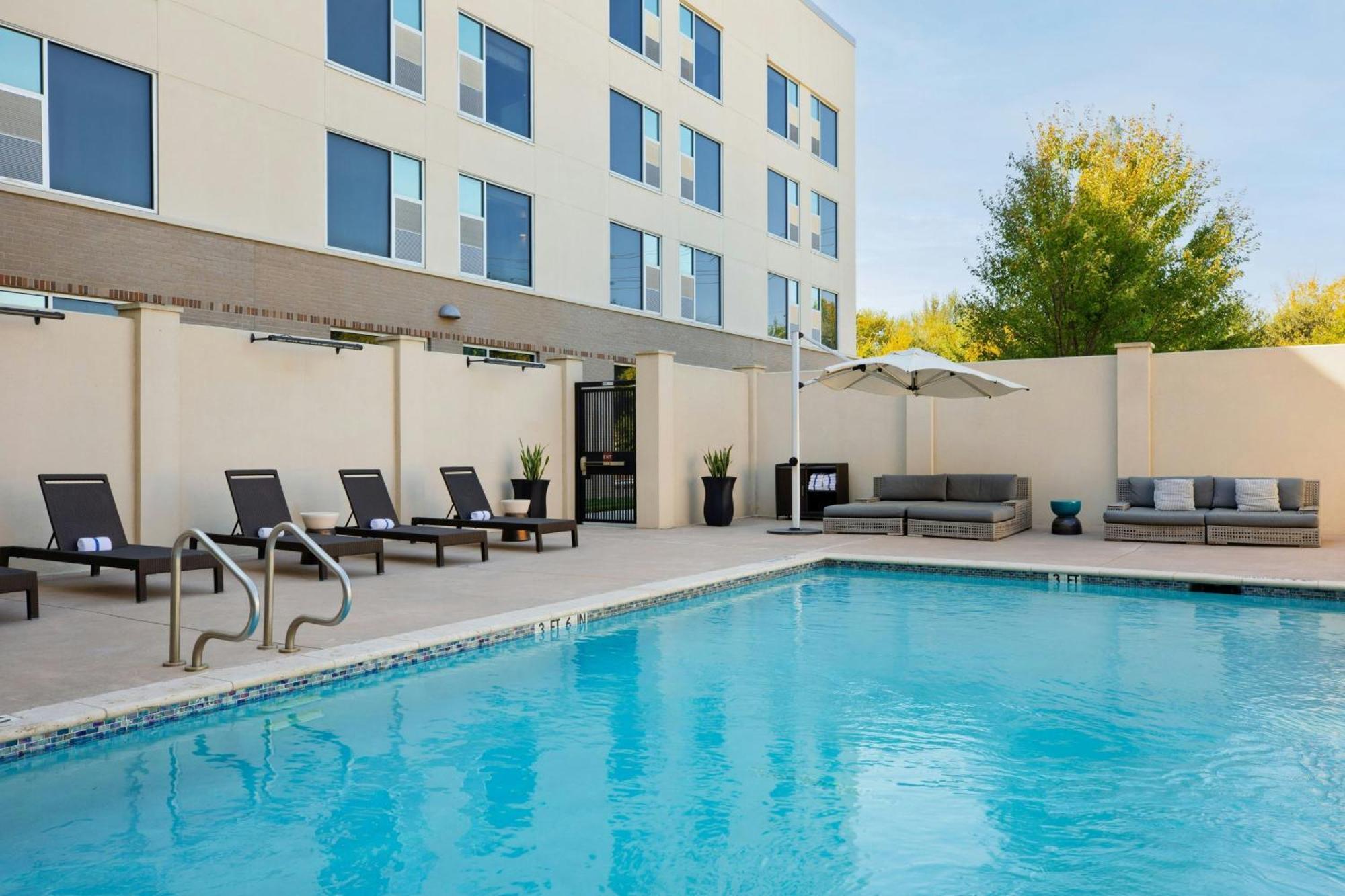 The Hotel 4*